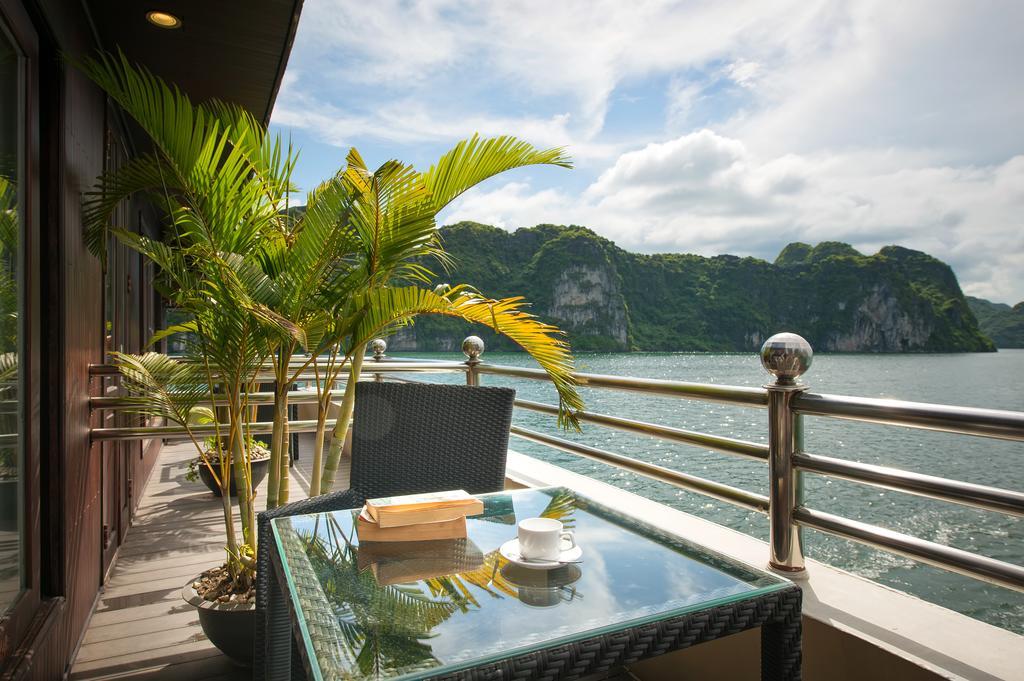 La Vela Premium Cruise - Managed By Paradise Cruises Ha Long Esterno foto