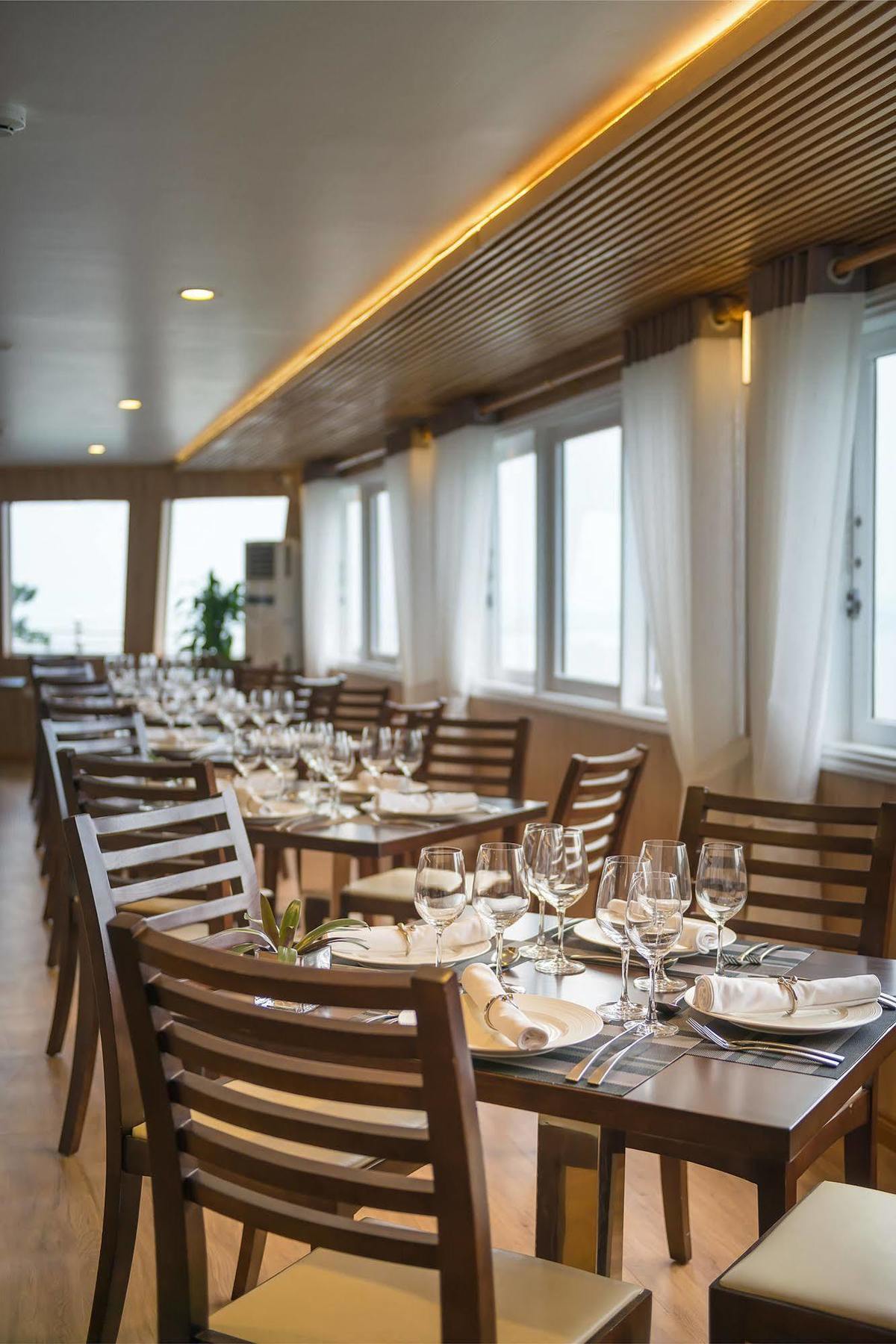 La Vela Premium Cruise - Managed By Paradise Cruises Ha Long Esterno foto