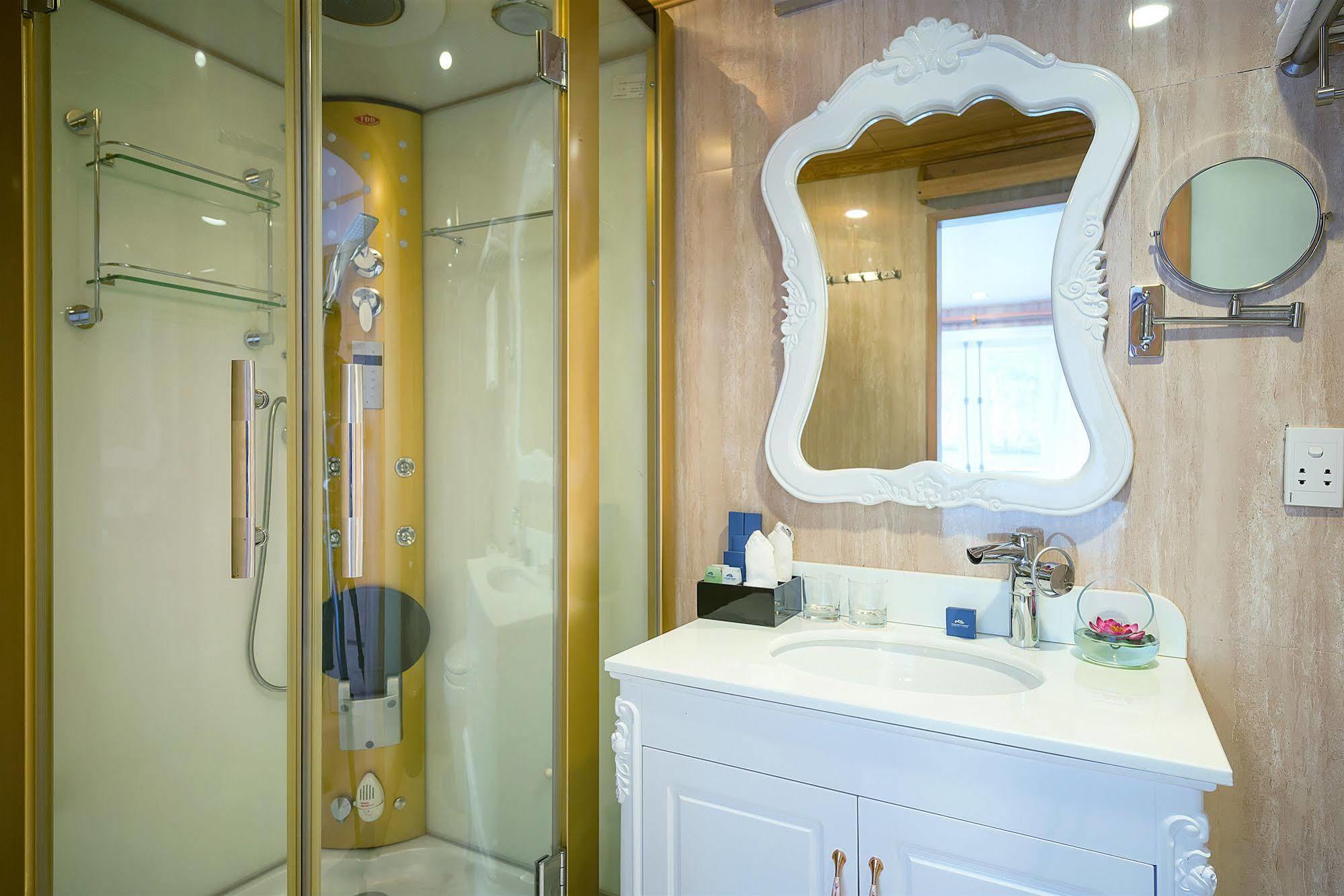 La Vela Premium Cruise - Managed By Paradise Cruises Ha Long Esterno foto