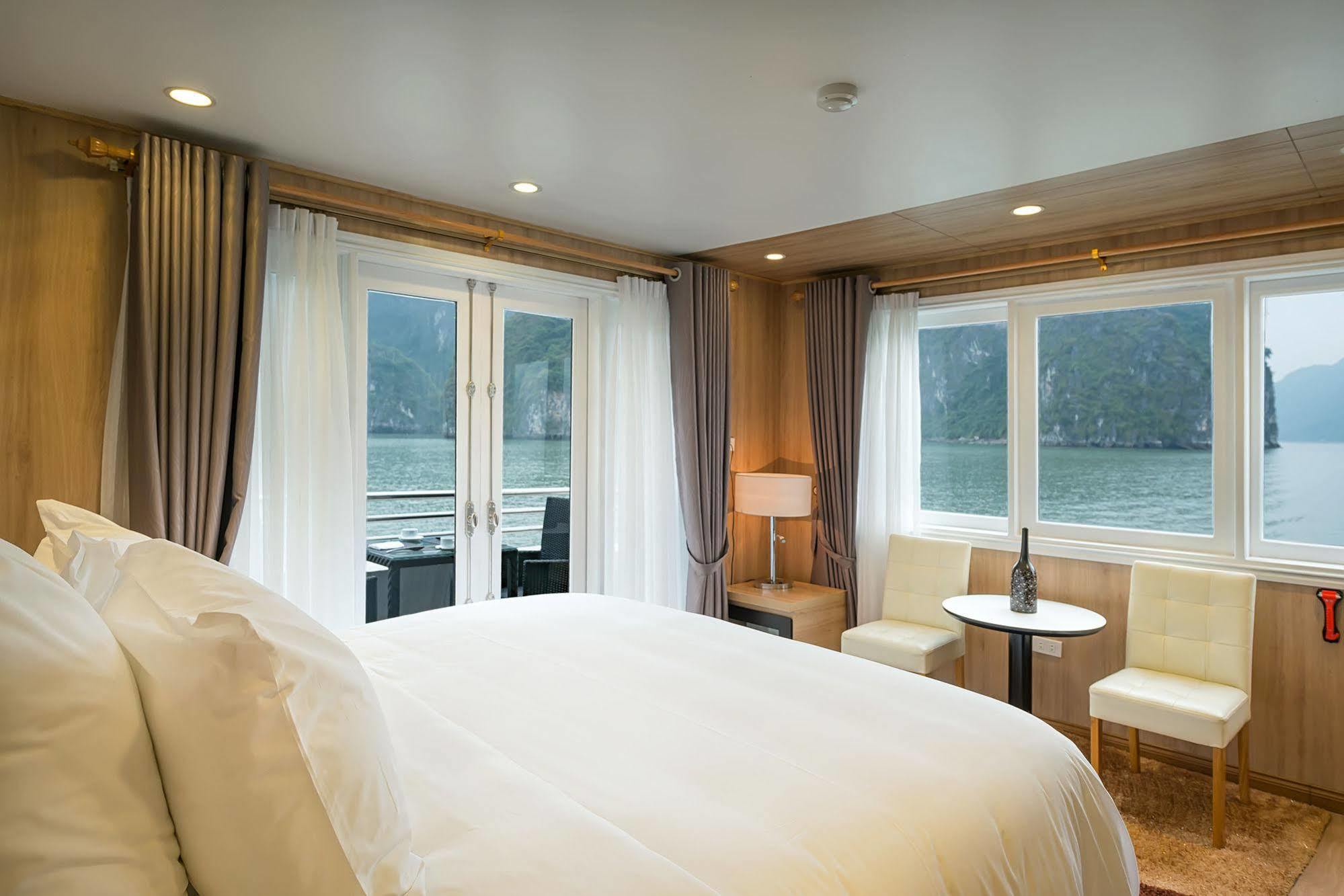 La Vela Premium Cruise - Managed By Paradise Cruises Ha Long Esterno foto