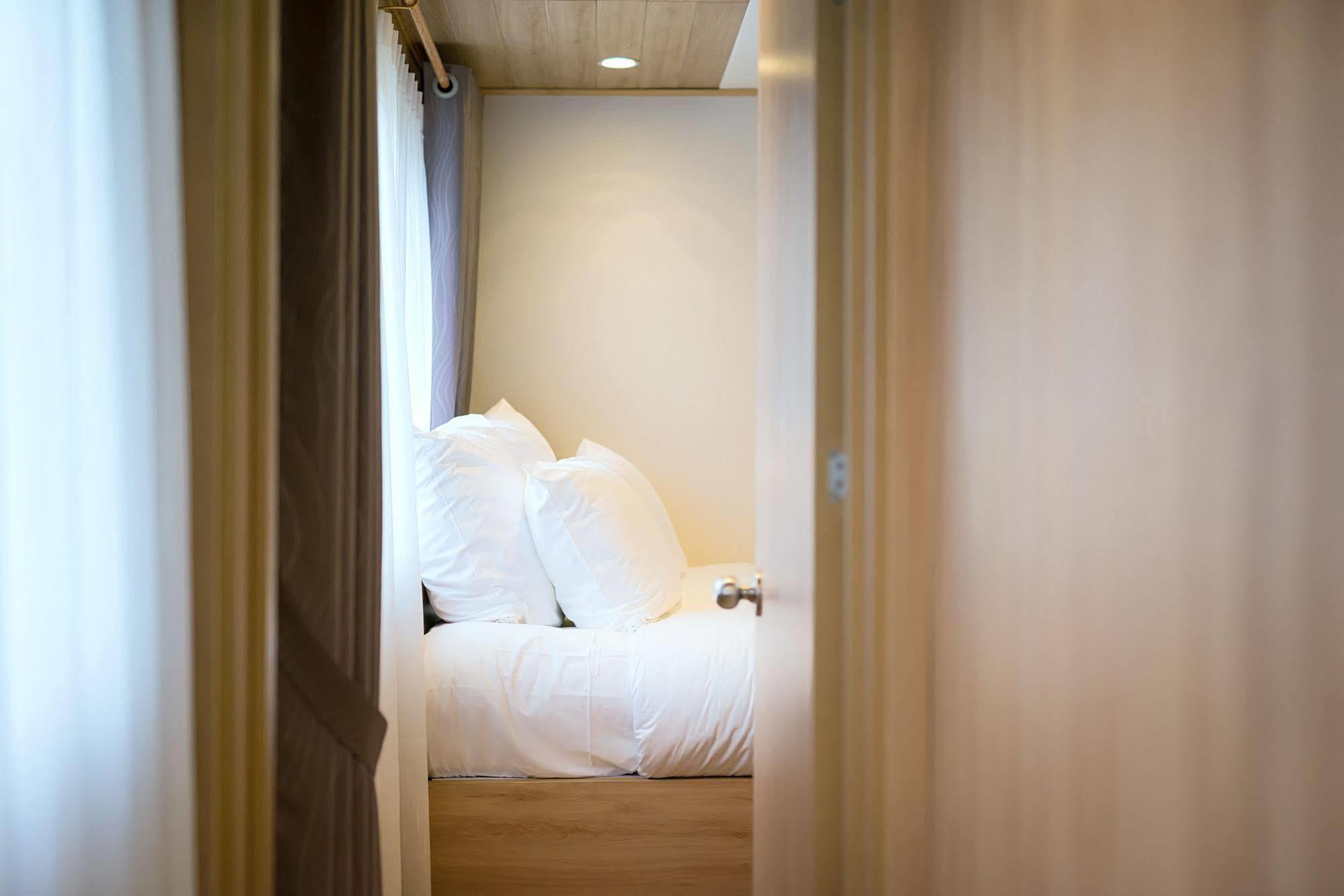 La Vela Premium Cruise - Managed By Paradise Cruises Ha Long Esterno foto